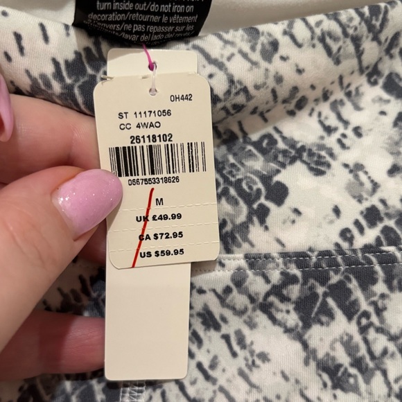 Pink Victoria’s Secret brand new leggings size medium - Picture 5 of 7